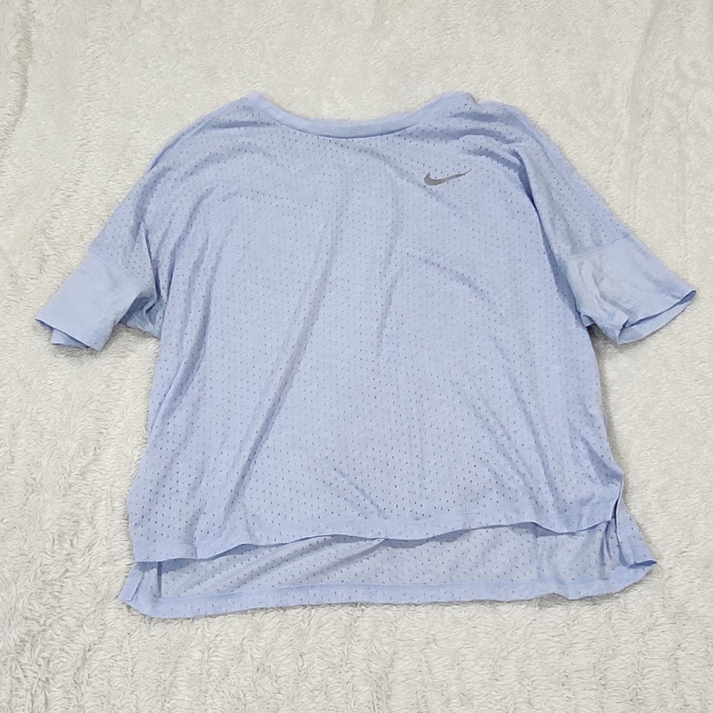 NIKE Tee